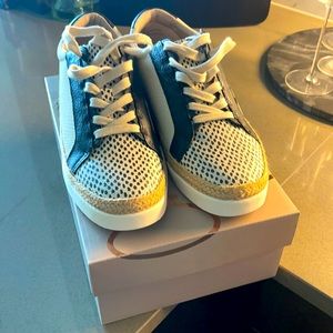 Women’s Stylish Sneakers